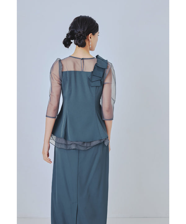 {"color":"\u30d6\u30eb\u30fc","info":"model\uff1aH165cm size\uff1aM"}