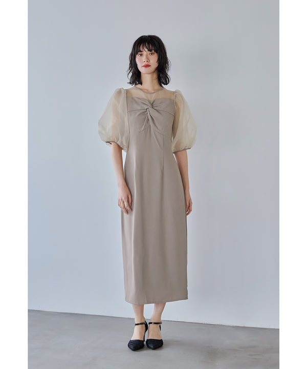 {"color":"\u30b0\u30ec\u30fc\u30b8\u30e5","info":"model\uff1aH166cm size\uff1aM"}