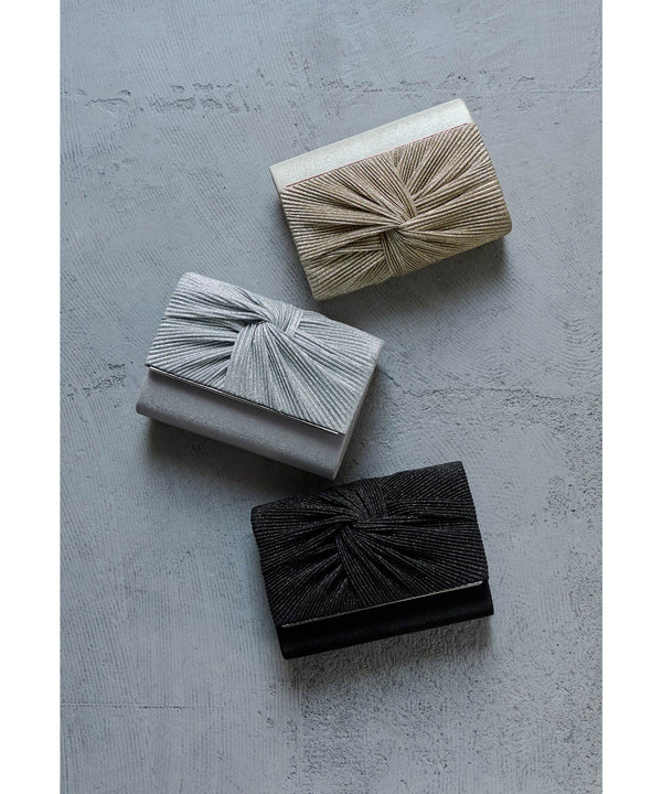 {"color":"","info":""}