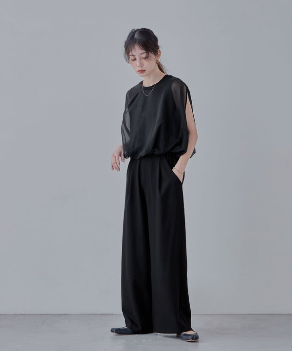 {"color":"\u30d6\u30e9\u30c3\u30af","info":"model\uff1aH166cm size\uff1aM"}