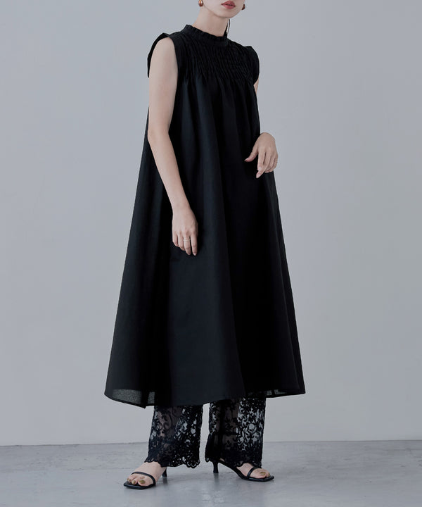 {"color":"\u30d6\u30e9\u30c3\u30af","info":"model\uff1aH166cm size\uff1aM"}