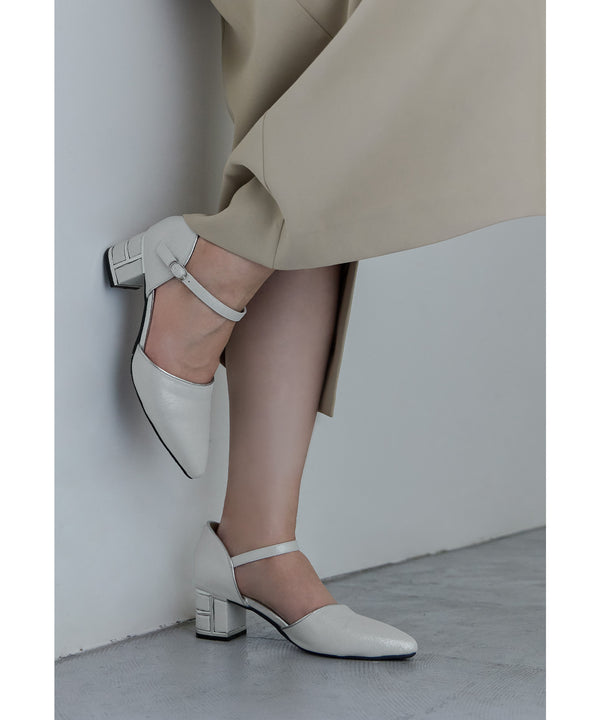 {"color":"\u30b7\u30eb\u30d0\u30fc","info":""}