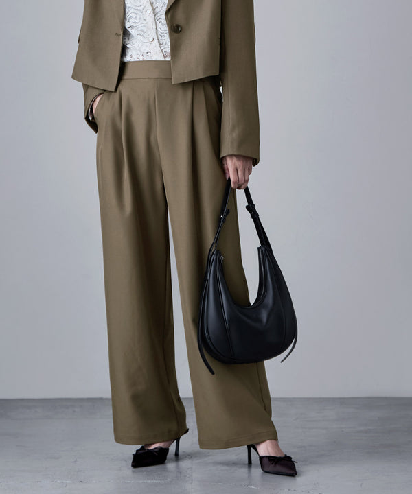 {"color":"\u30ab\u30fc\u30ad","info":"model\uff1aH166cm size\uff1aM"}