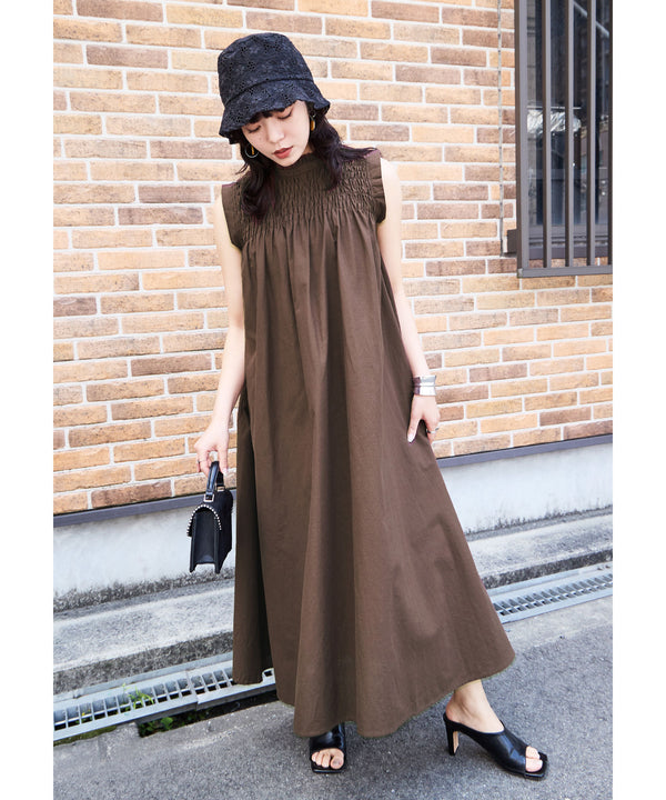 {"color":"\u30d6\u30e9\u30a6\u30f3","info":"model\uff1aH157cm size\uff1aM"}