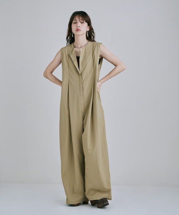 {"color":"\u30d9\u30fc\u30b8\u30e5","info":"model\uff1aH166cm size\uff1aM"}