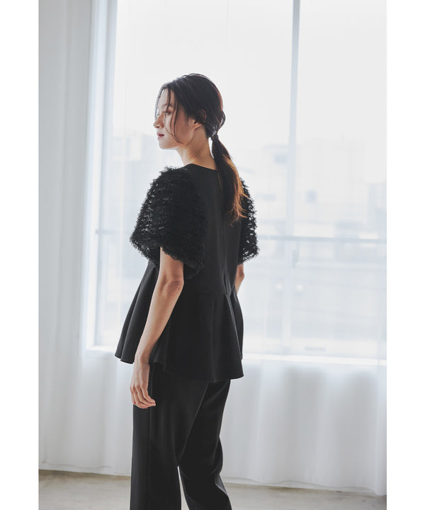 {"color":"\u30d6\u30e9\u30c3\u30af","info":"model\uff1aH165cm size\uff1aM"}