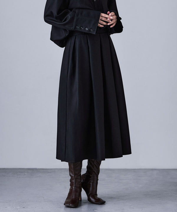 {"color":"\u30d6\u30e9\u30c3\u30af","info":"model\uff1aH166cm size\uff1aF"}