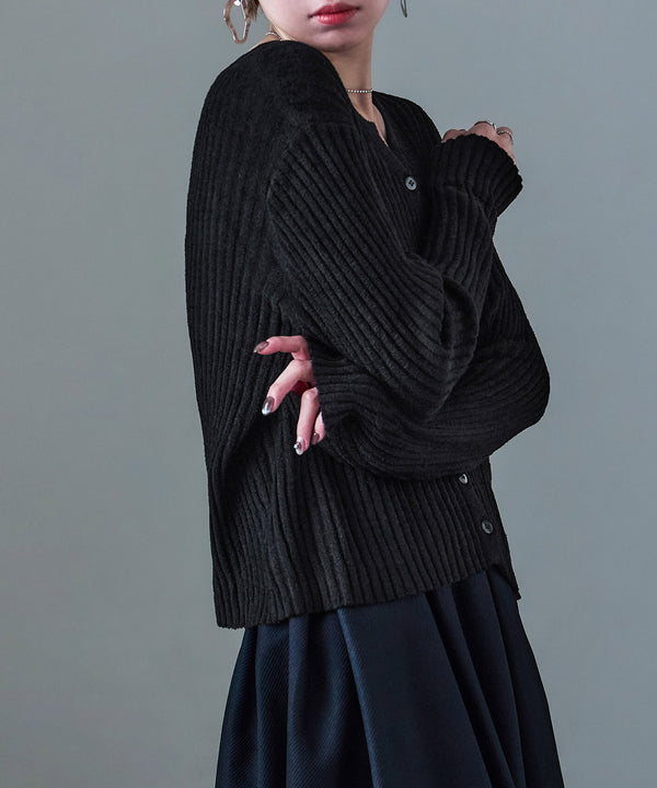 {"color":"\u30d6\u30e9\u30c3\u30af","info":"model\uff1aH158cm size\uff1aF"}