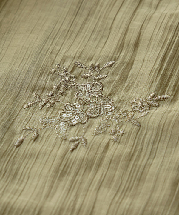 {"color":"","info":""}