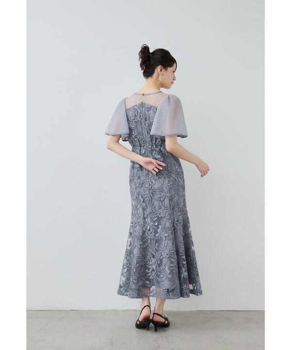 {"color":"\u30b0\u30ec\u30a4\u30c3\u30b7\u30e5\u30d6\u30eb\u30fc","info":"model\uff1aH166cm size\uff1aM"}