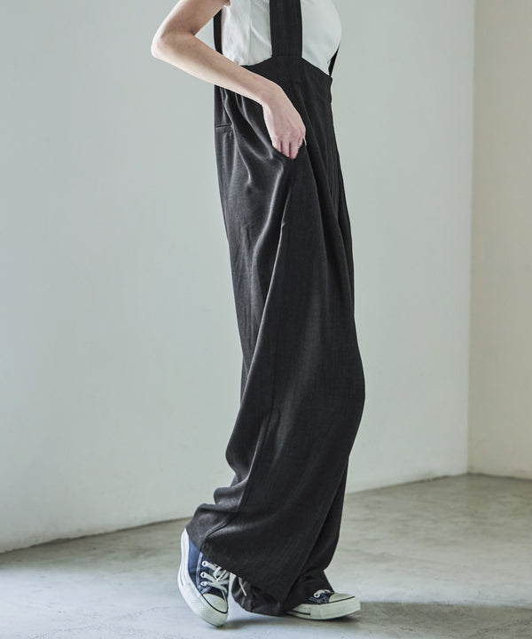 {"color":"\u30d6\u30e9\u30c3\u30af","info":"model\uff1aH158cm size\uff1aM"}