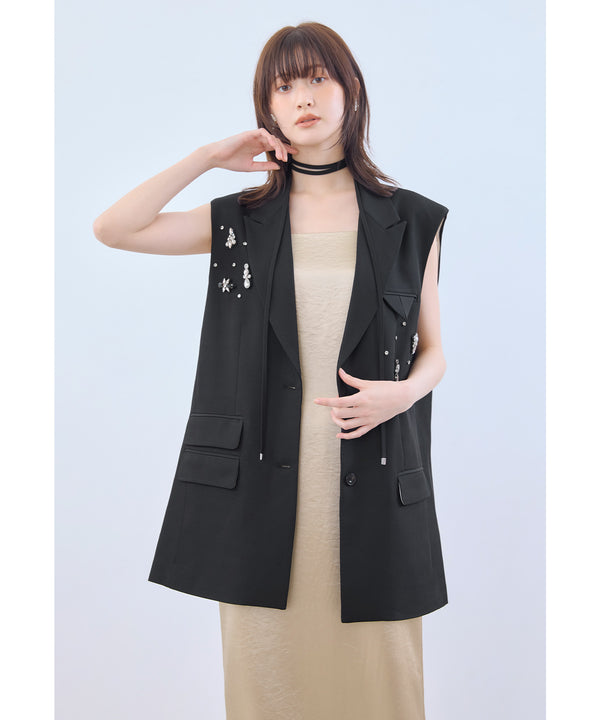 {"color":"\u30d9\u30fc\u30b8\u30e5","info":"model\uff1aH166cm size\uff1aM"}