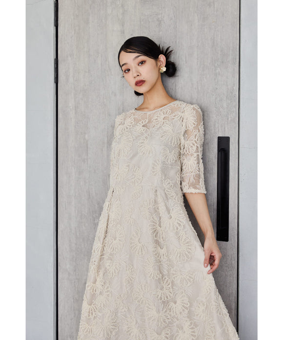 {"color":"\u30d9\u30fc\u30b8\u30e5","info":"model\uff1aH163cm size\uff1aM"}