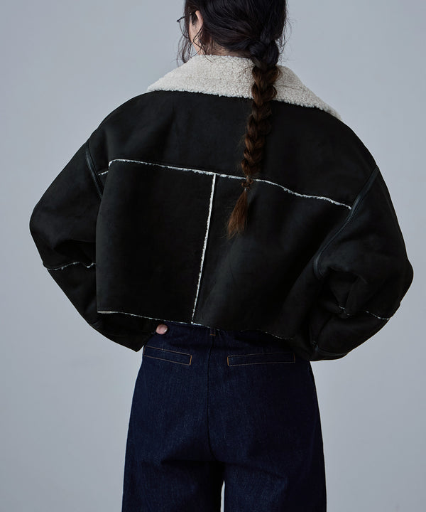 {"color":"\u30d6\u30e9\u30c3\u30af","info":"model\uff1aH166cm size\uff1aF"}