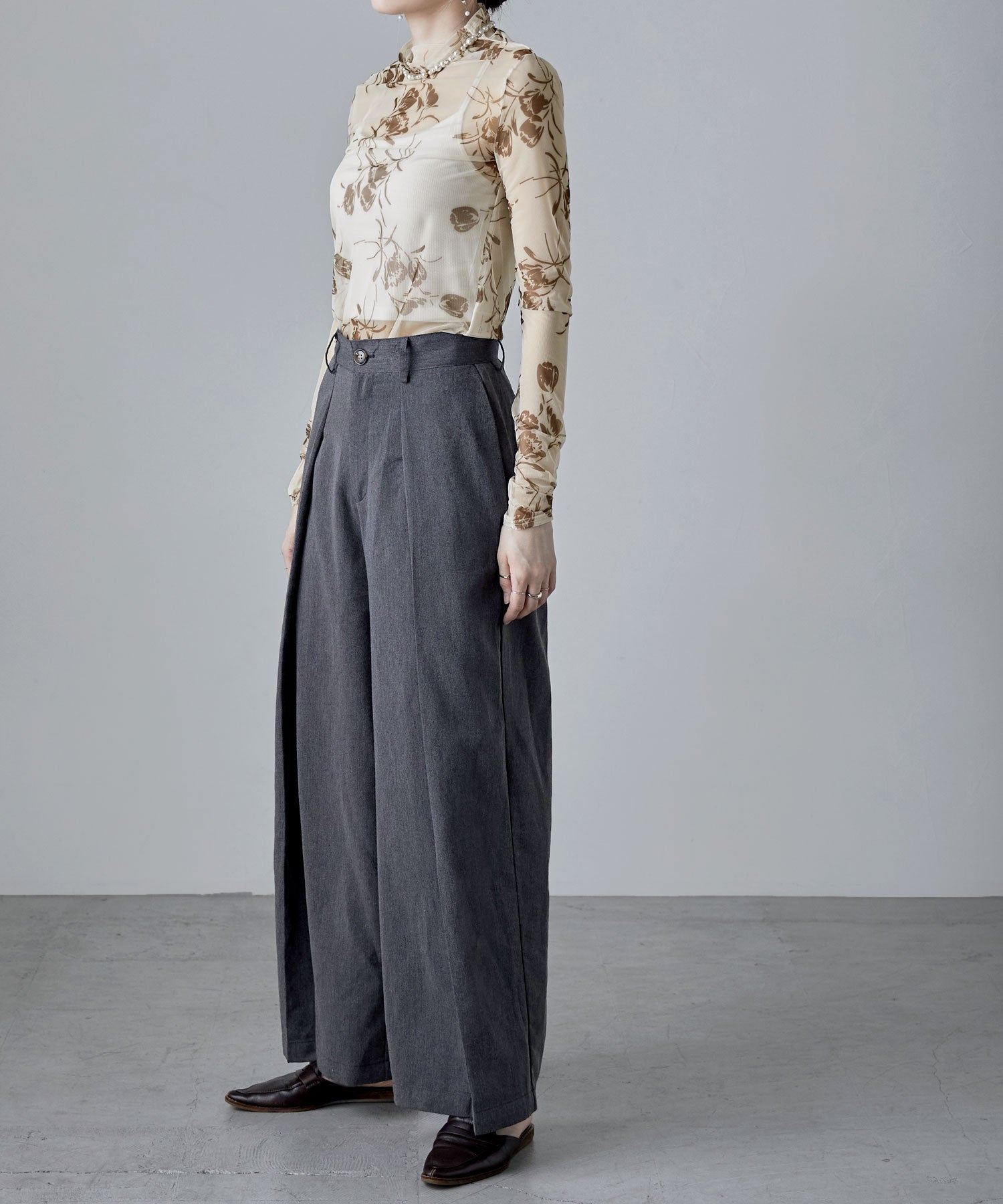Flor フラワージャカード ボトルネックカットソー 花柄シアーボトルネックトップス｜Tシャツ - etoll.