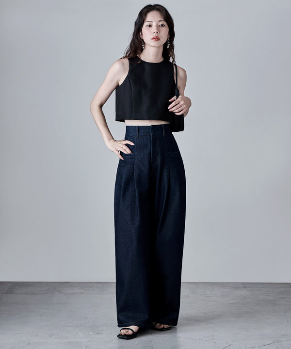 {"color":"\u30d6\u30e9\u30c3\u30af","info":"model\uff1aH166cm size\uff1aM"}