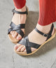{"color":"\u30d6\u30e9\u30c3\u30af","info":"model\uff1aH158cm size\uff1aL(23.5-24cm)"}