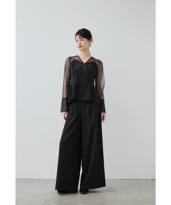 {"color":"\u30d6\u30e9\u30c3\u30af","info":"model\uff1aH166cm size\uff1aM"}