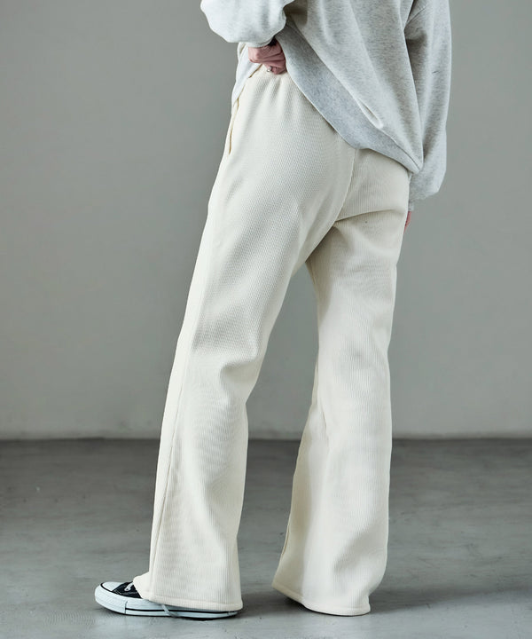 {"color":"\u30a2\u30a4\u30dc\u30ea\u30fc","info":"model\uff1aH158cm size\uff1aM"}