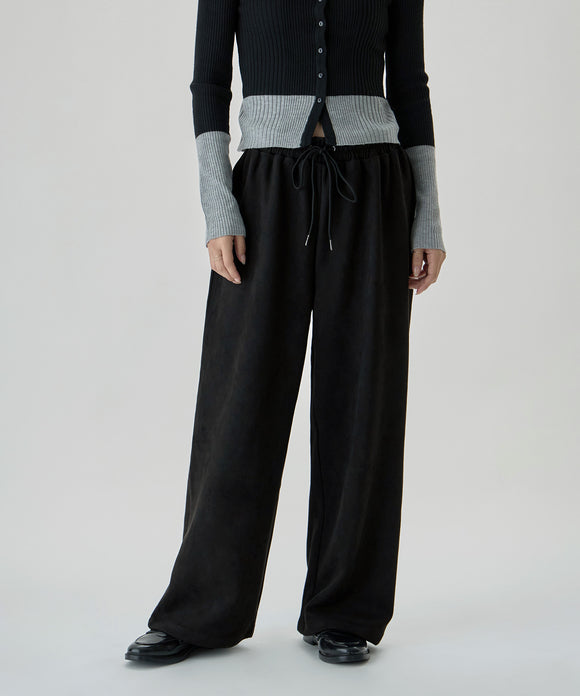 {"color":"\u30d6\u30e9\u30c3\u30af","info":"model\uff1aH166cm size\uff1aM"}