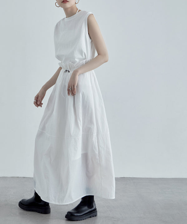 {"color":"\u30aa\u30d5\u30db\u30ef\u30a4\u30c8","info":"model\uff1aH170cm size\uff1aF"}