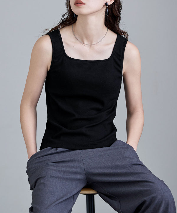 {"color":"\u30d6\u30e9\u30c3\u30af","info":"model\uff1aH166cm size\uff1aM"}