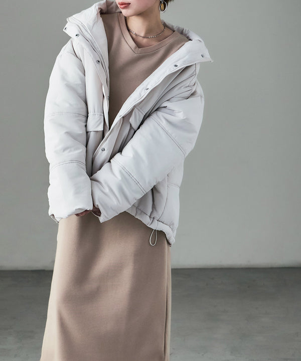 {"color":"\u30b0\u30ec\u30fc\u30b8\u30e5","info":"model\uff1aH158cm size\uff1aM"}