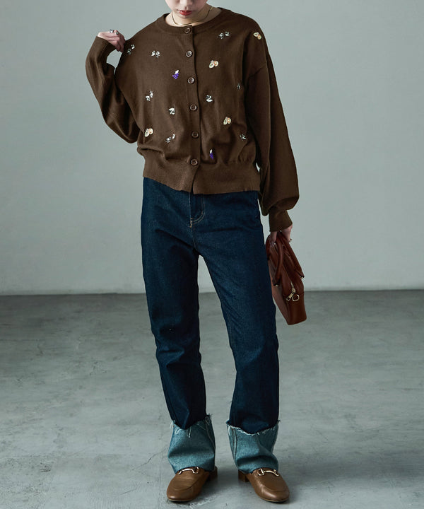 {"color":"\u30d6\u30e9\u30a6\u30f3","info":"model\uff1aH158cm size\uff1aM"}