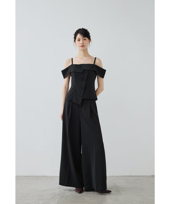 {"color":"\u30d6\u30e9\u30c3\u30af","info":"model\uff1aH166cm size\uff1aM"}