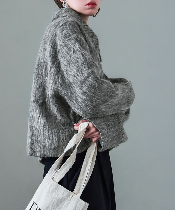 {"color":"\u30b0\u30ec\u30fc","info":"model\uff1aH158cm size\uff1aM"}