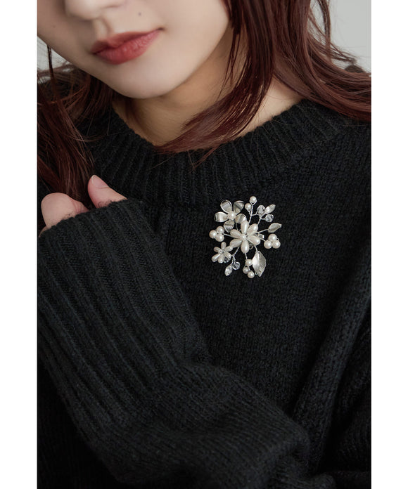 {"color":"\u30b7\u30eb\u30d0\u30fc","info":""}