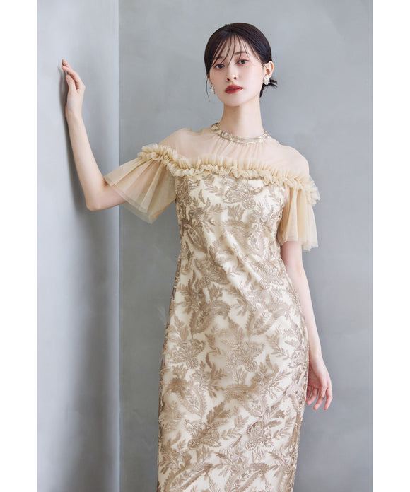 {"color":"\u30d9\u30fc\u30b8\u30e5","info":"model\uff1aH166cm size\uff1aM"}