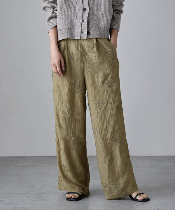 {"color":"\u30d4\u30b9\u30bf\u30c1\u30aa","info":"model\uff1aH166cm size\uff1aM"}