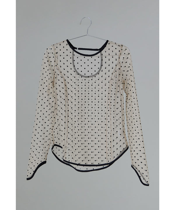 {"color":"\u30d9\u30fc\u30b8\u30e5\u00d7\u30d6\u30e9\u30c3\u30af","info":""}