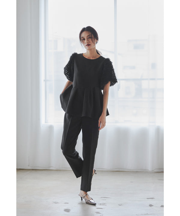 {"color":"\u30d6\u30e9\u30c3\u30af","info":"model\uff1aH165cm size\uff1aM"}