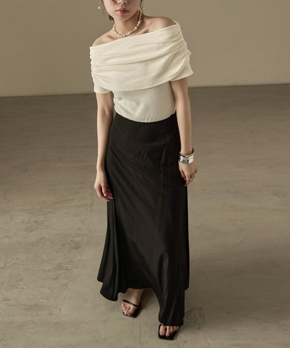 {"color":"\u30a2\u30a4\u30dc\u30ea\u30fc","info":"model\uff1aH158cm size\uff1aF"}