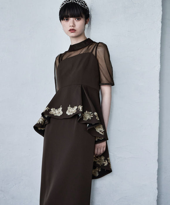 {"color":"\u30d6\u30e9\u30a6\u30f3","info":"model\uff1aH163cm size\uff1aM"}