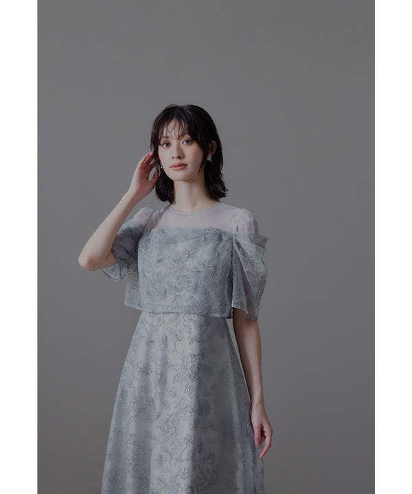 {"color":"\u30d6\u30eb\u30fc\u30b0\u30ec\u30fc","info":"model\uff1aH166cm size\uff1aM"}