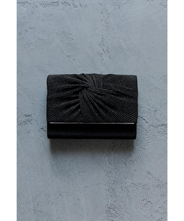 {"color":"\u30d6\u30e9\u30c3\u30af","info":""}