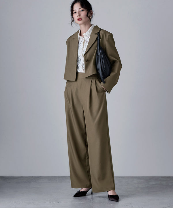 {"color":"\u30ab\u30fc\u30ad","info":"model\uff1aH166cm size\uff1aM"}