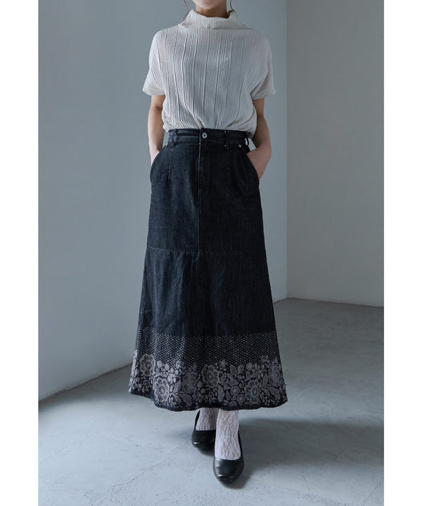 {"color":"\u30d6\u30e9\u30c3\u30af","info":""}