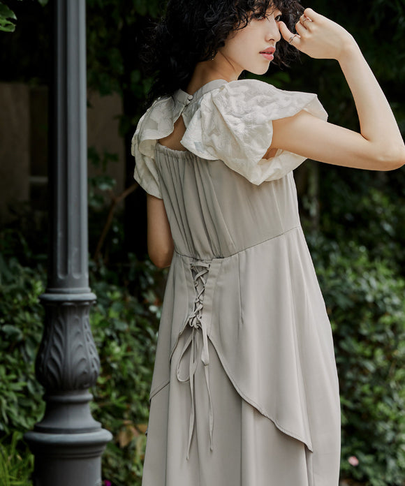 {"color":"\u30b0\u30ec\u30fc\u30b8\u30e5","info":"model\uff1aH167cm size\uff1aM"}