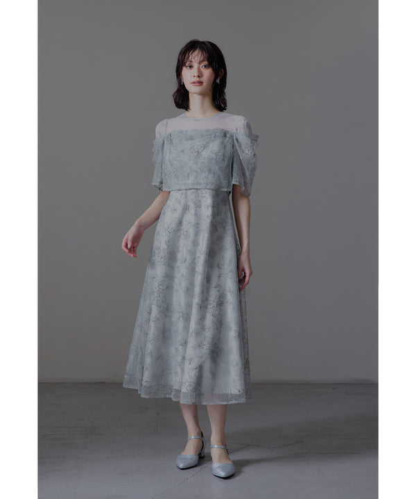 {"color":"\u30d6\u30eb\u30fc\u30b0\u30ec\u30fc","info":"model\uff1aH166cm size\uff1aM"}