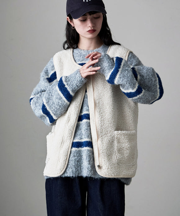 {"color":"\u30db\u30ef\u30a4\u30c8","info":"model\uff1aH163cm size\uff1aM-L"}