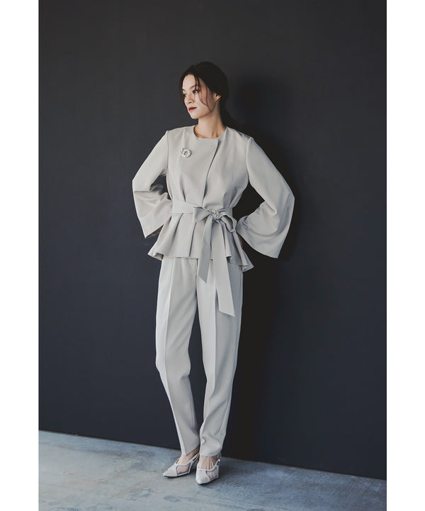 {"color":"\u30d9\u30fc\u30b8\u30e5","info":"model\uff1aH165cm size\uff1aM"}