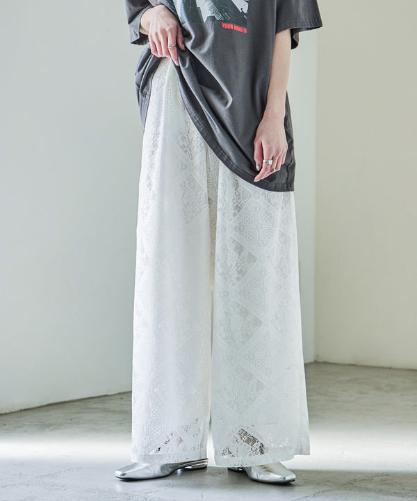 {"color":"\u30db\u30ef\u30a4\u30c8","info":"model\uff1aH158cm size\uff1aM"}