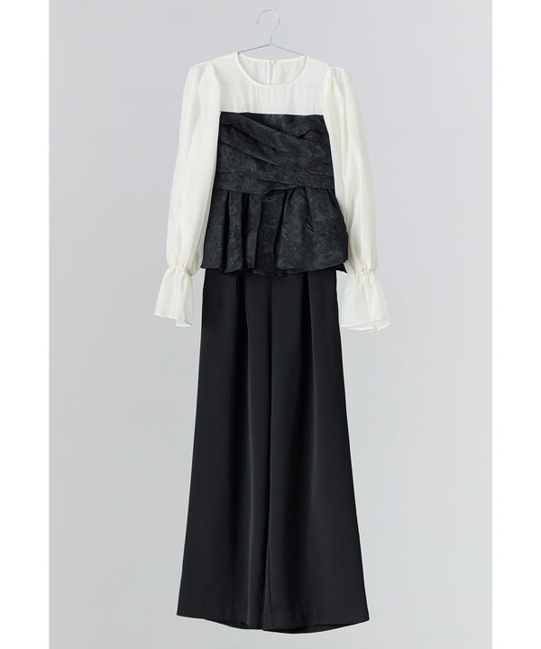 {"color":"\u30d6\u30e9\u30c3\u30af","info":""}