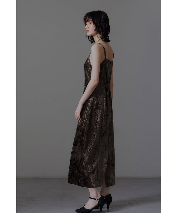 {"color":"\u30d6\u30e9\u30a6\u30f3","info":"model\uff1aH166cm size\uff1aM"}