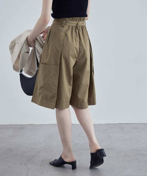 {"color":"\u30d9\u30fc\u30b8\u30e5","info":"model\uff1aH170cm size\uff1aM"}