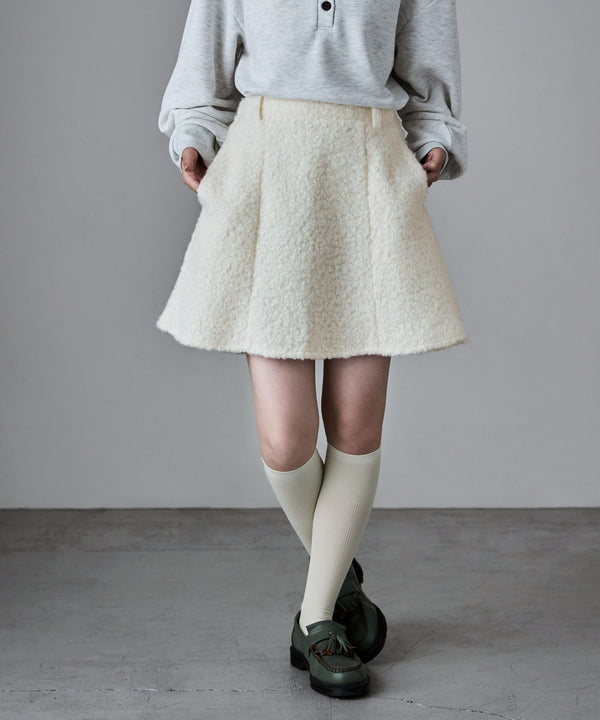 {"color":"\u30a2\u30a4\u30dc\u30ea\u30fc","info":"model\uff1aH163cm size\uff1aF"}